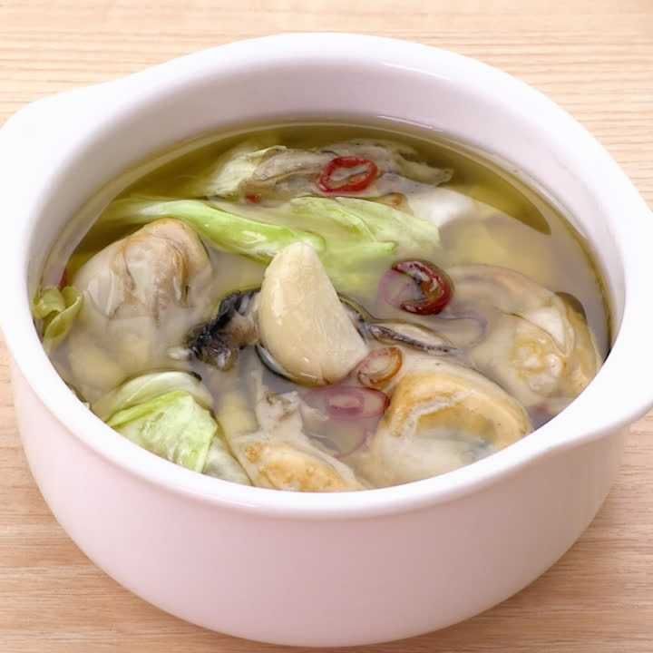 牡蠣とキャベツのアヒージョ