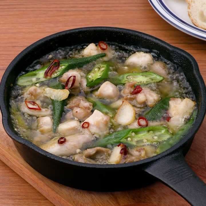 オクラと鶏肉のアヒージョ