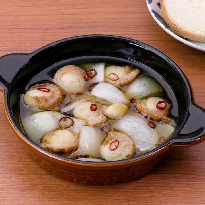 ホタテと玉ねぎのアヒージョ
