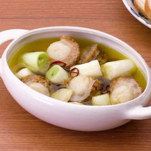 ホタテとねぎのアヒージョ