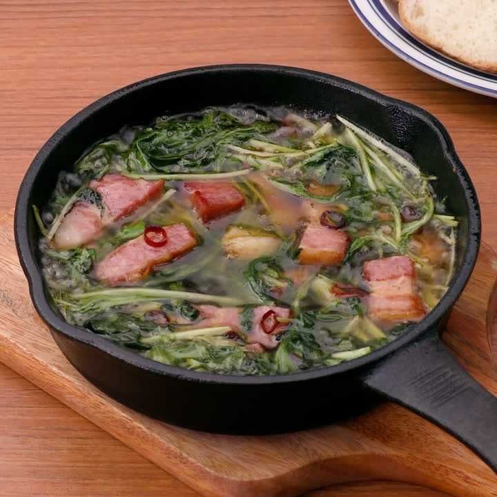 水菜とベーコンのアヒージョ