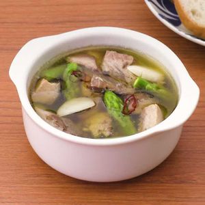 アスパラと鯖缶のアヒージョ