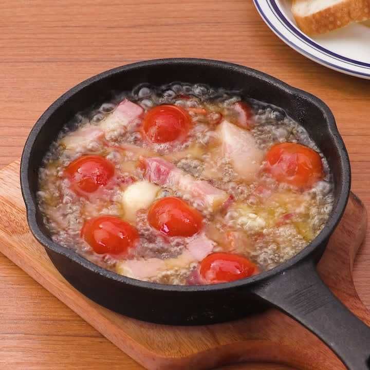 ミニトマトとベーコンのアヒージョ