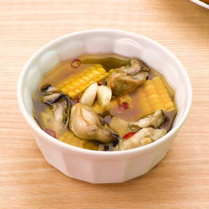 牡蠣ととうもろこしのアヒージョ