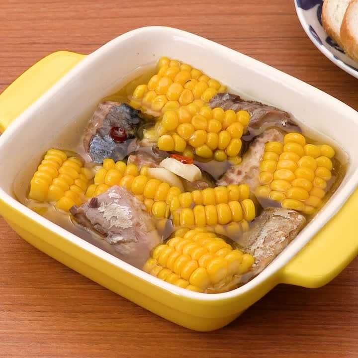 とうもろこしと鯖缶のアヒージョ