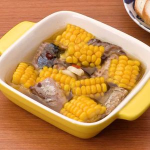 とうもろこしと鯖缶のアヒージョ