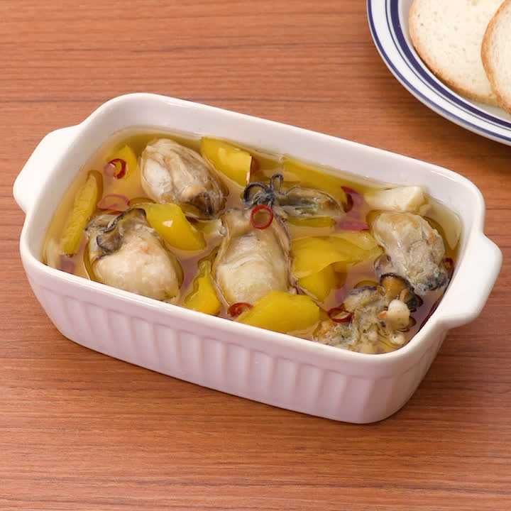 牡蠣と黄パプリカのアヒージョ