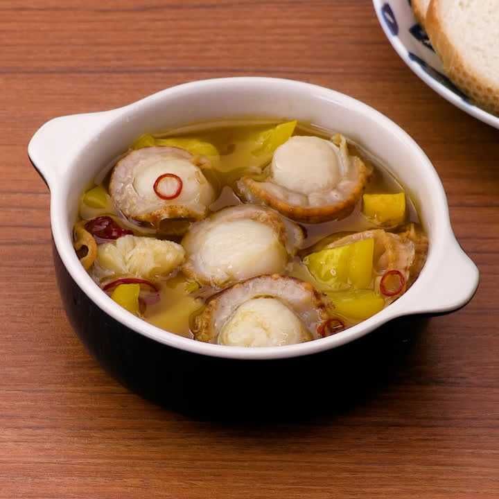 ホタテとパプリカのアヒージョ