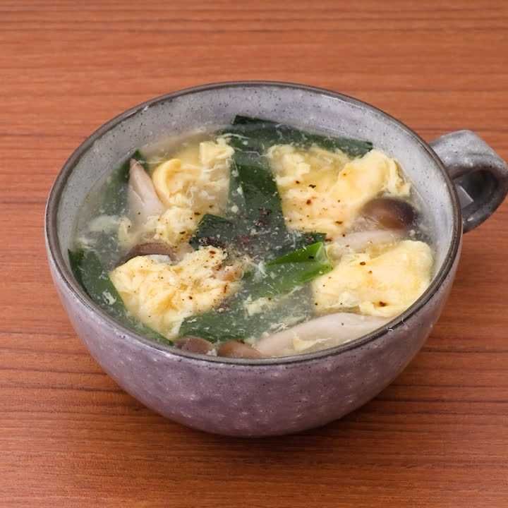 とろとろ♪ ニラとしめじの中華卵スープのレシピ動画・作り方 | デ