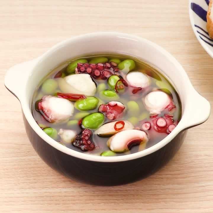 枝豆とたこのアヒージョ