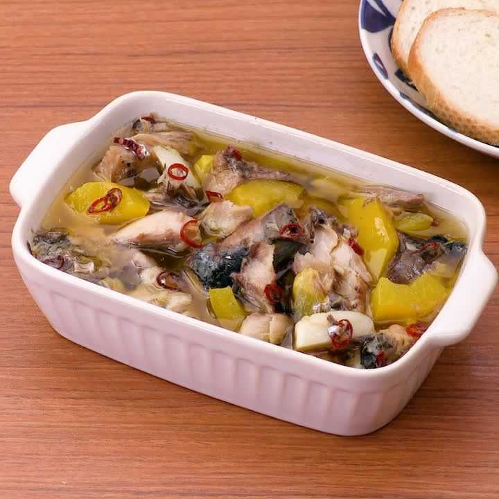 パプリカと鯖缶のアヒージョ