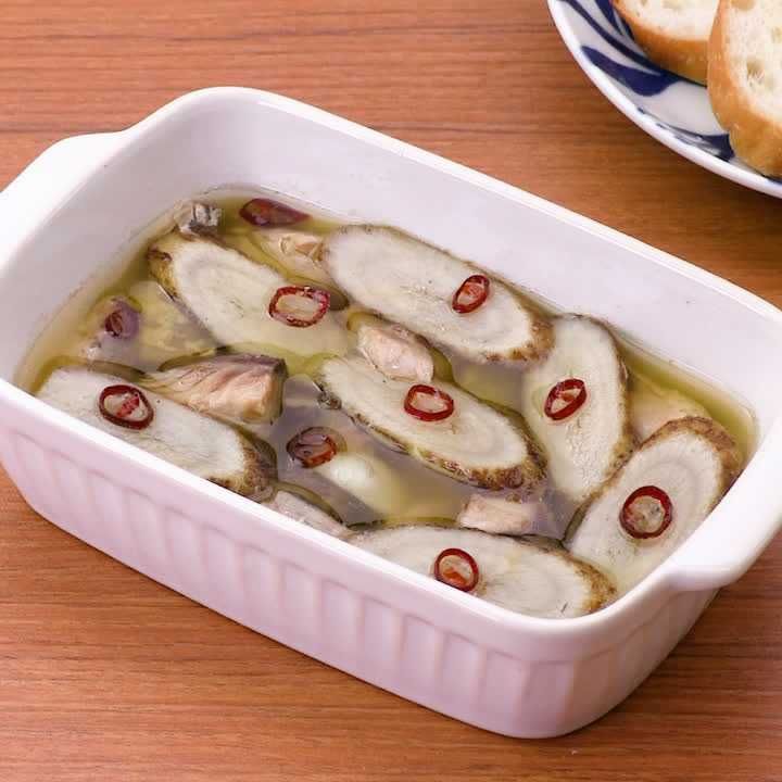 ごぼうと鯖缶のアヒージョ