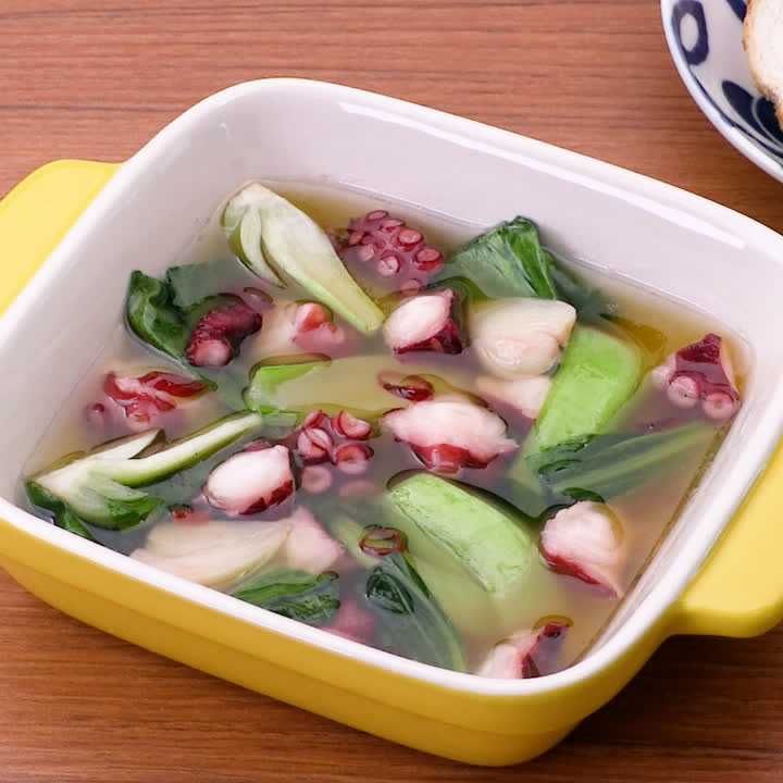 チンゲン菜とたこのアヒージョ