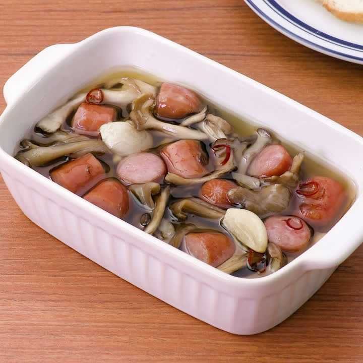 舞茸とソーセージのアヒージョ