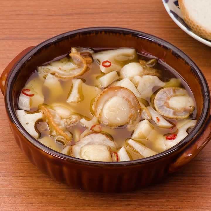 ホタテとれんこんのアヒージョ