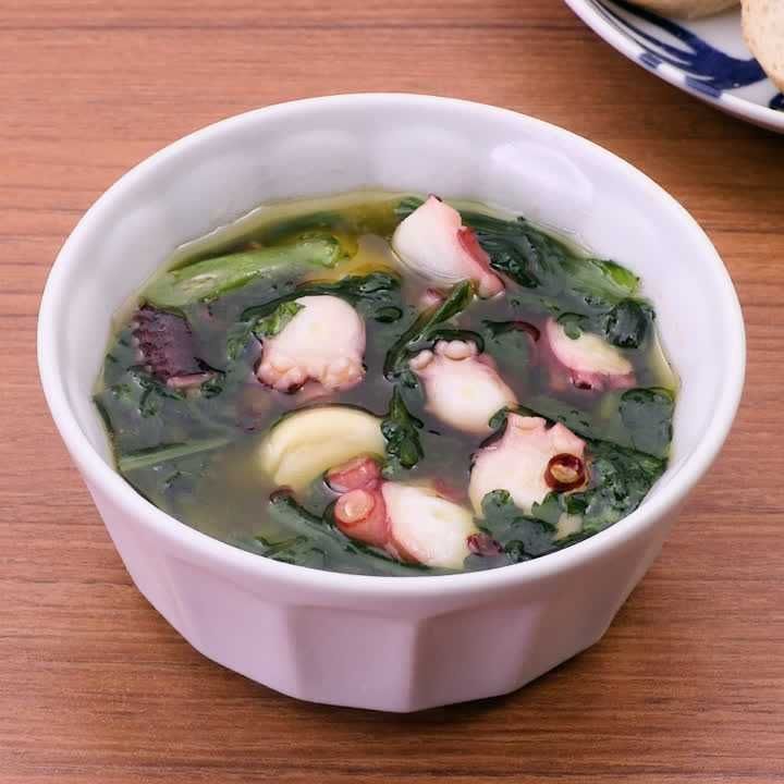 春菊とたこのアヒージョ