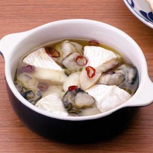 「牡蠣とチーズのアヒージョ」のレシピ動画