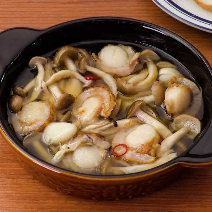 ホタテとしめじのアヒージョ