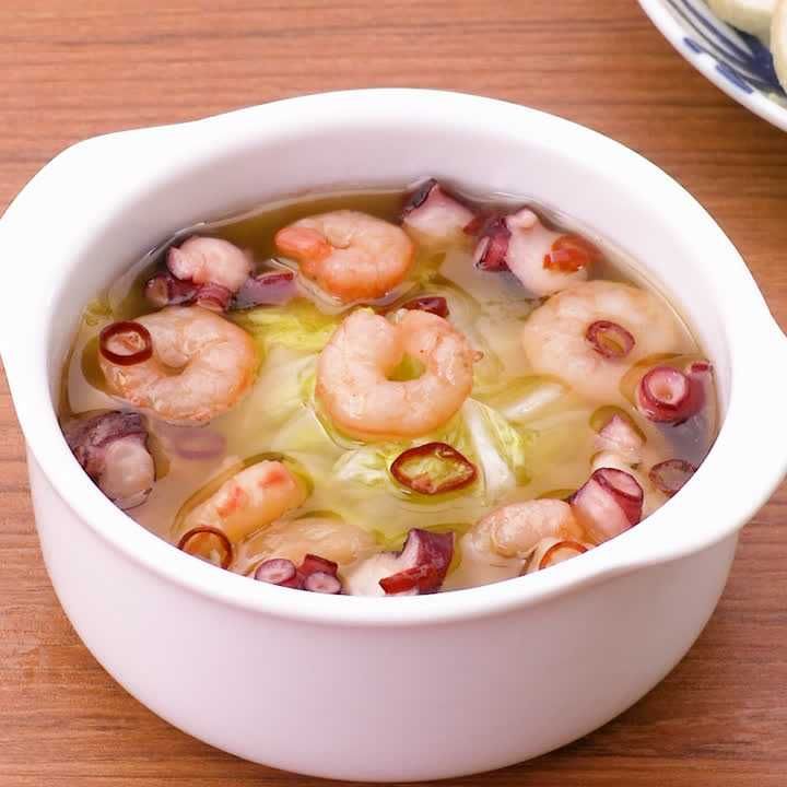 海鮮と白菜のアヒージョ