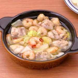 「白菜とチキンとえびのアヒージョ」のレシピ動画