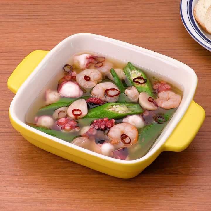 海鮮とオクラのアヒージョ