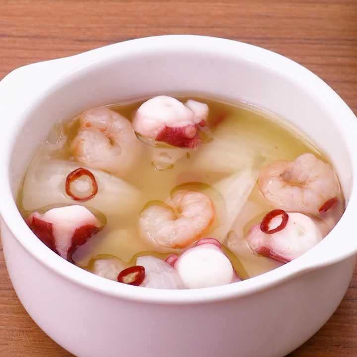 海鮮と玉ねぎのアヒージョ