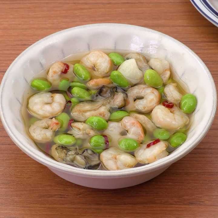 枝豆とえびと牡蠣のアヒージョ