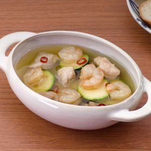 「ズッキーニとチキンとえびのアヒージョ」のレシピ動画