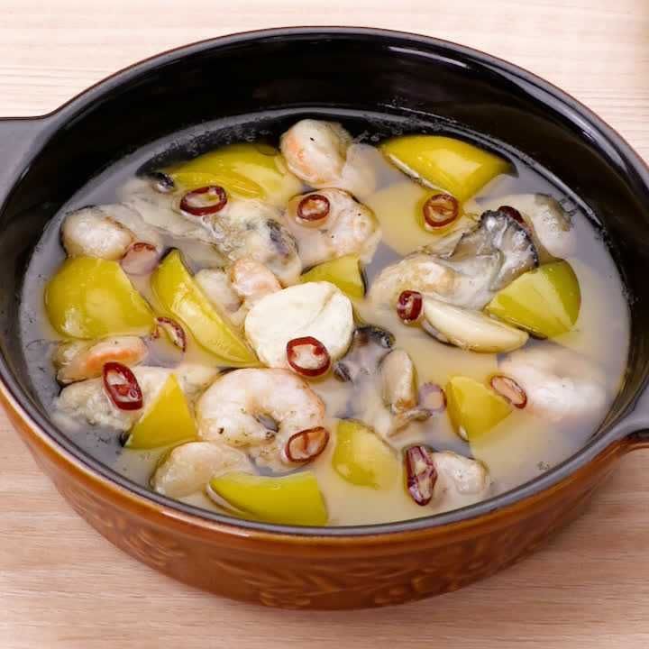 パプリカとえびと牡蠣のアヒージョ