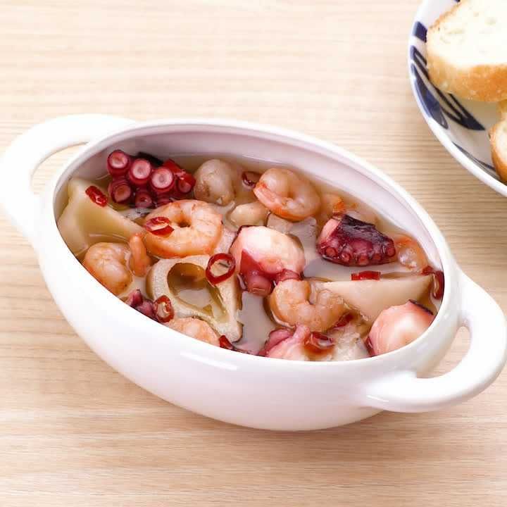 海鮮とれんこんのアヒージョ