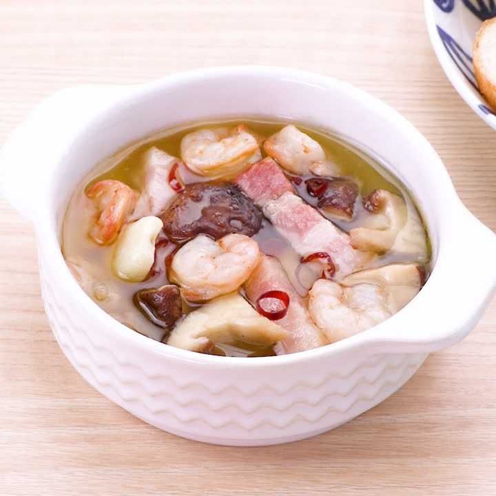 しいたけの具沢山アヒージョ