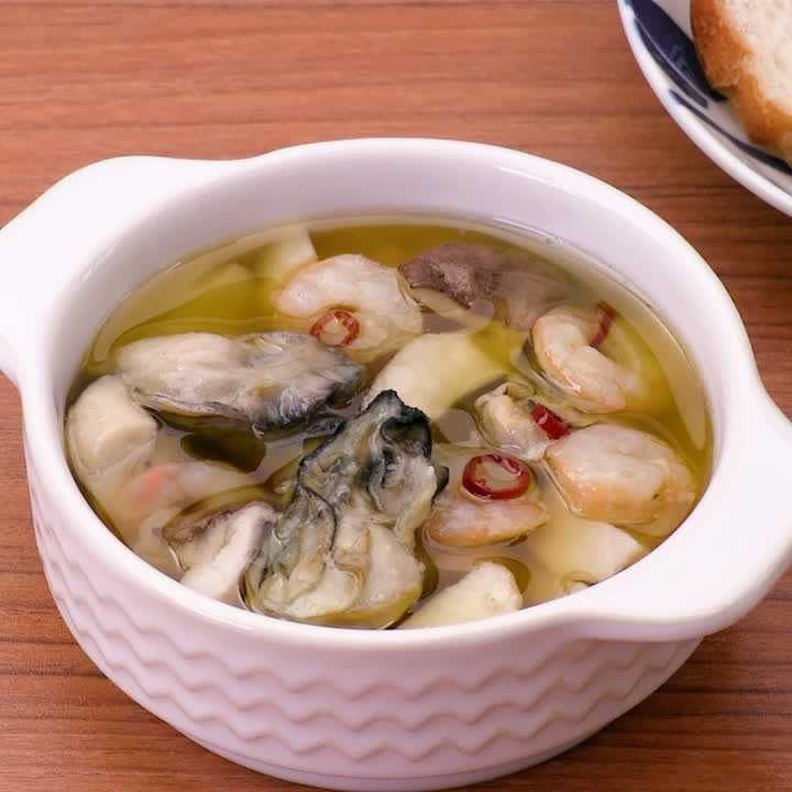 エリンギとえびと牡蠣のアヒージョ