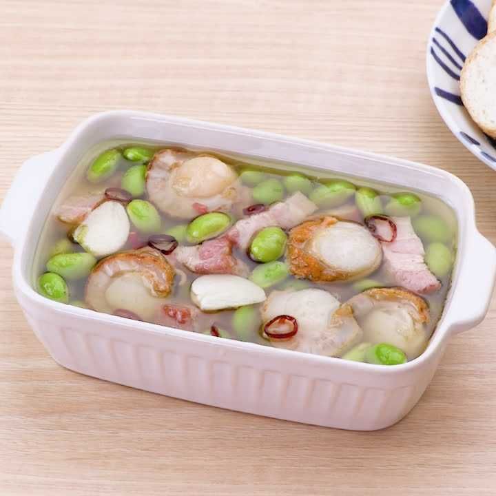 枝豆とホタテとベーコンのアヒージョ