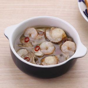 「舞茸とホタテとえびのアヒージョ」のレシピ動画