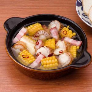 とうもろこしとホタテとベーコンのアヒージョ