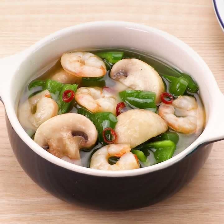 マッシュルームとピーマンのアヒージョ