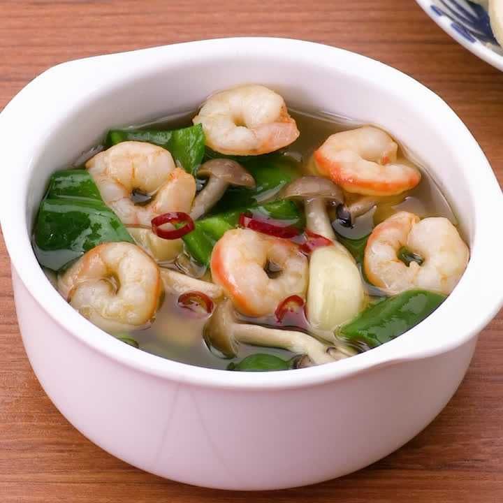 しめじとえびとピーマンのアヒージョ