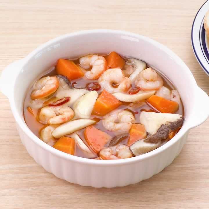 エリンギとえびとにんじんのアヒージョ