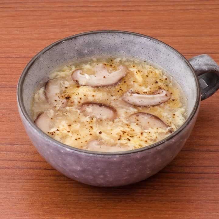 卵としいたけの中華スープ