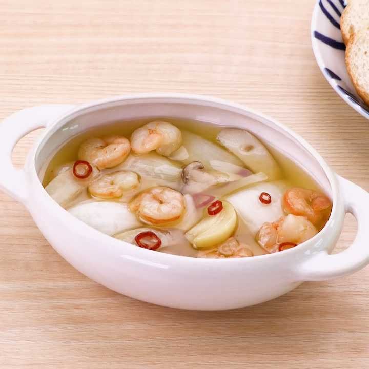 エリンギとえびと玉ねぎのアヒージョ