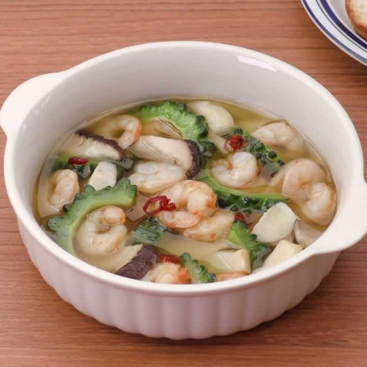 エリンギとえびとゴーヤーのアヒージョ