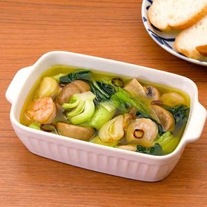 「マッシュルームとチンゲン菜のアヒージョ」のレシピ動画