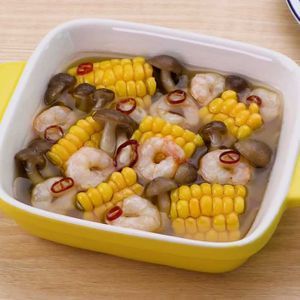 しめじとえびととうもろこしのアヒージョ