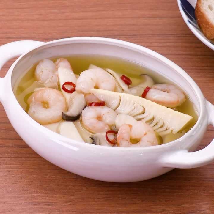エリンギとえびとたけのこのアヒージョ
