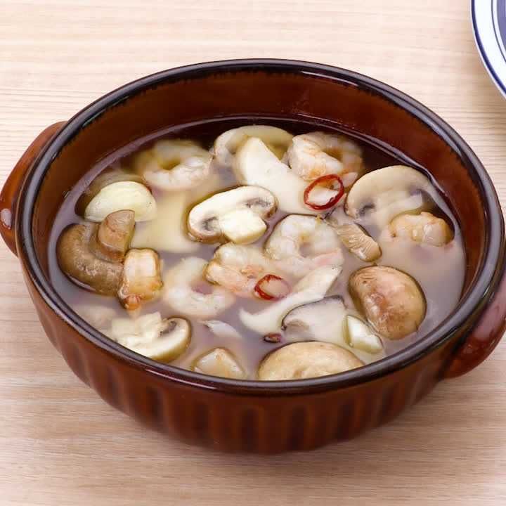 エリンギとえびとマッシュルームのアヒージョ