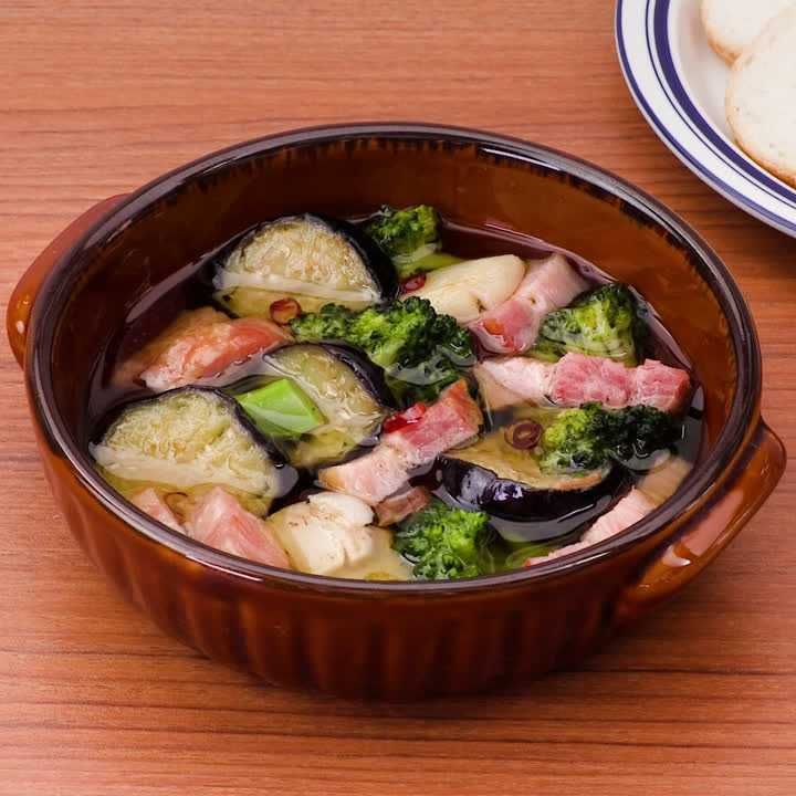 ブロッコリーとなすのアヒージョ