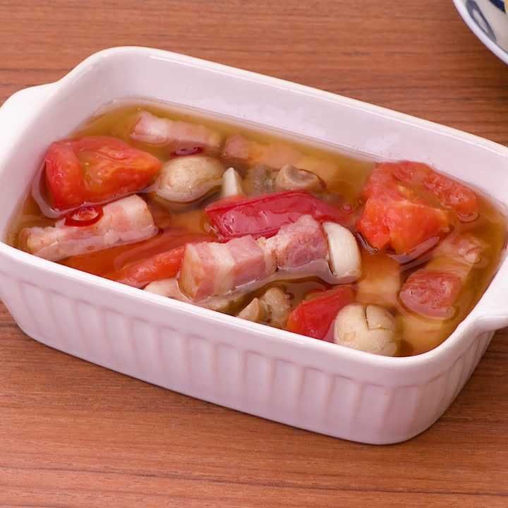 マッシュルームとトマトの簡単アヒージョ