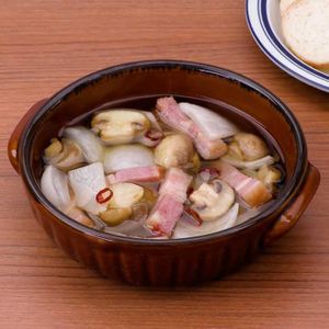 「マッシュルームと玉ねぎの簡単アヒージョ」のレシピ動画