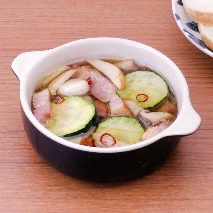 エリンギとズッキーニのアヒージョ