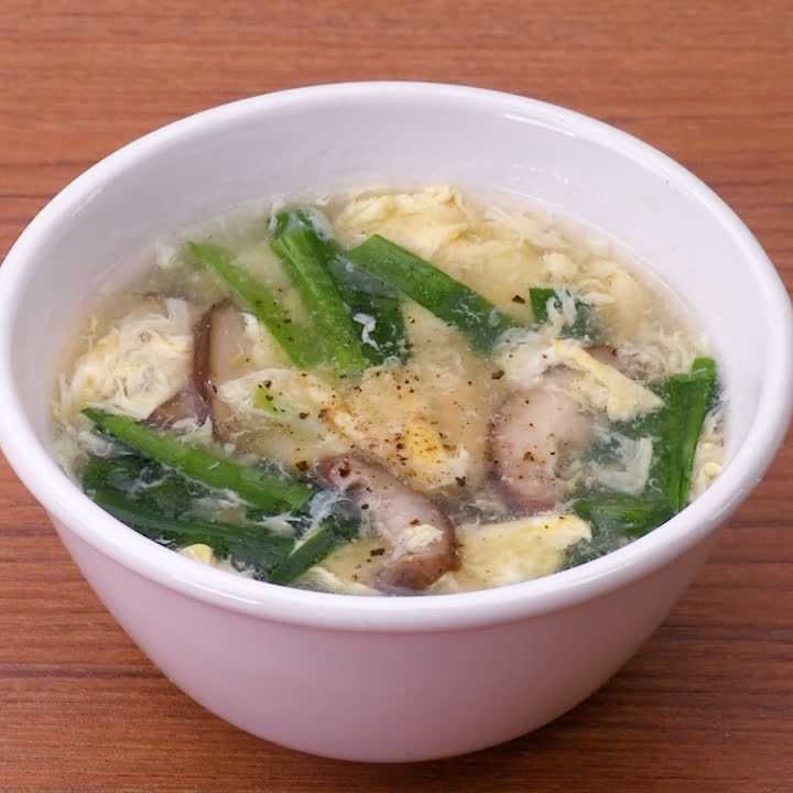 ニラとしいたけの中華卵スープ